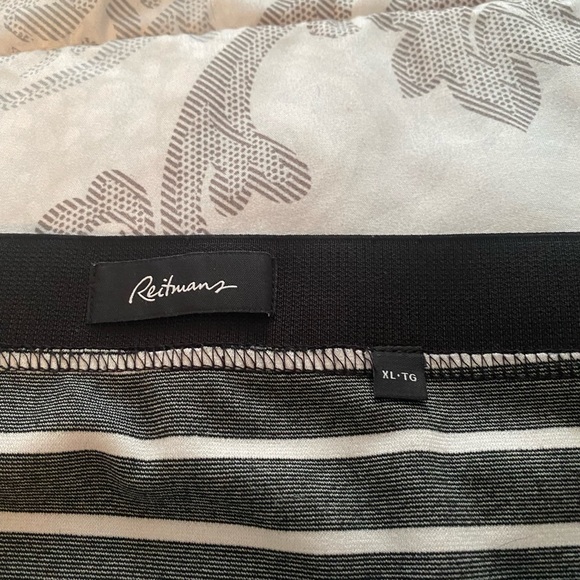 Striped  stretchy pencil skirt - Picture 3 of 3